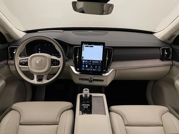 Volvo XC90 Ultra B5 mở đặt cọc tại Việt Nam với mức giá thấp hơn bản xe cũ Volvo XC90 Ultra B5 mở đặt cọc tại Việt Nam với mức giá thấp hơn bản xe cũ