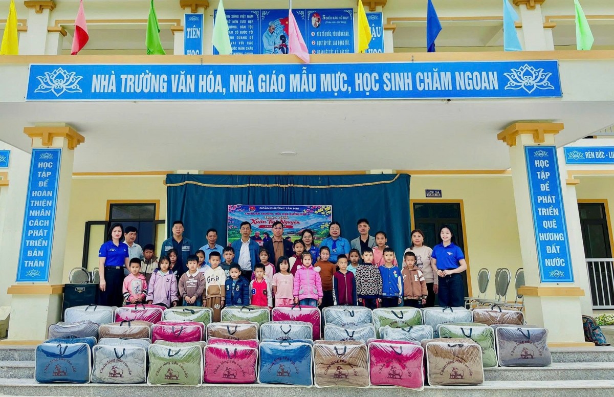 Lo Thị Bảo Vy, giáo viên Trường Tiểu học Quỳnh Lập A