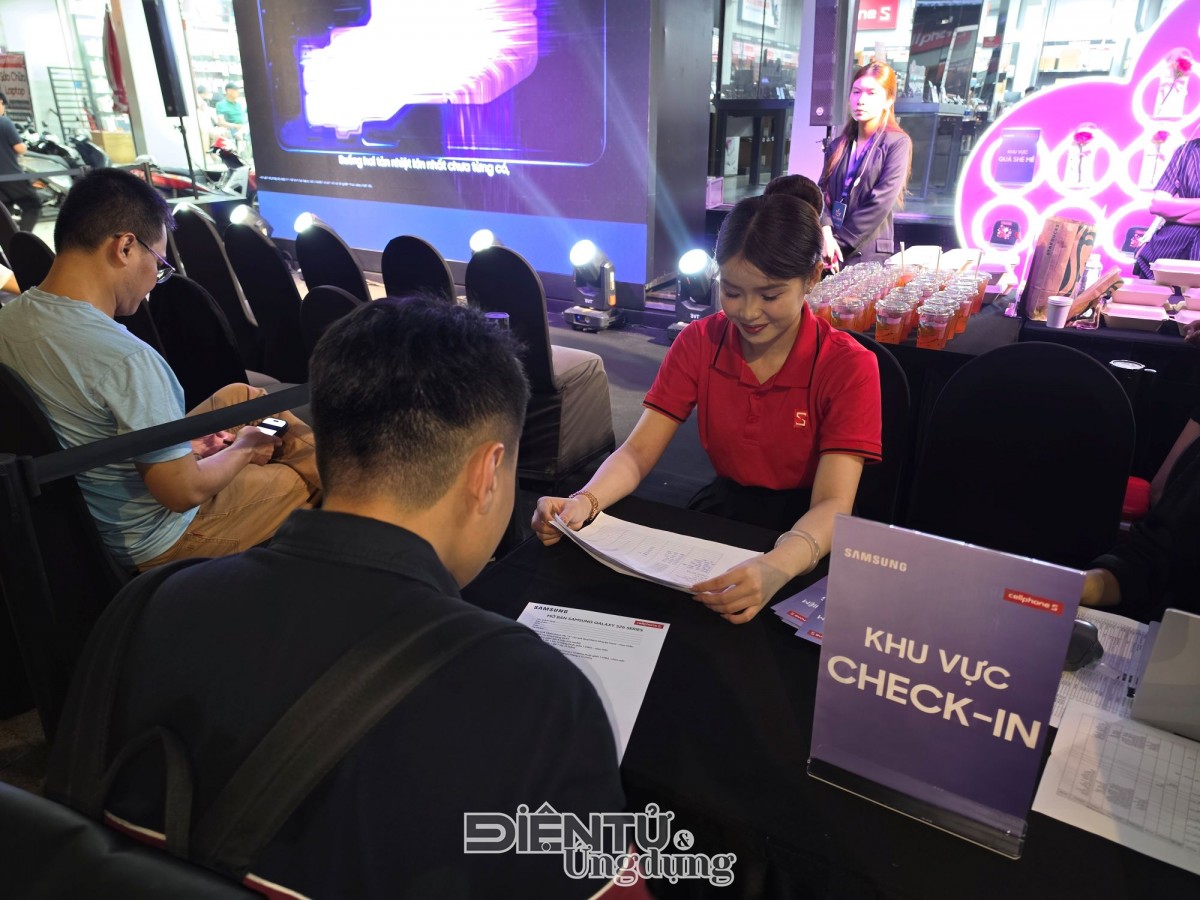 CellphoneS mở bán sớm cho gần 3.000 khách đặt Galaxy S26 Series