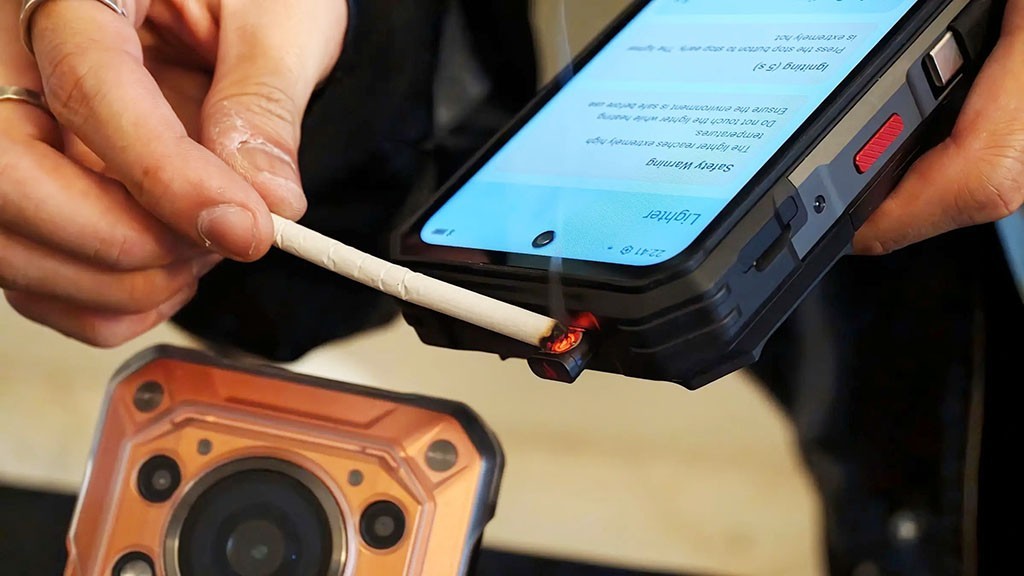 Oukitel WP63: Smartphone tích hợp bật lửa gây sốt tại MWC 2026