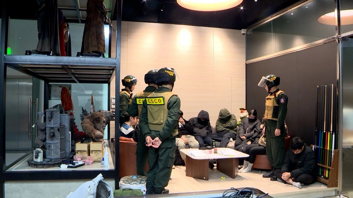 Xôi Lạc TV sụp đổ: Người xem các trang phát sóng lậu có bị xử lý?