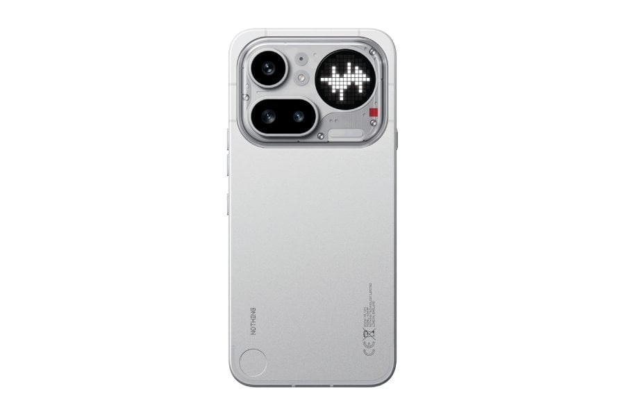 Nothing phone 4a Pro. Ảnh: Genk