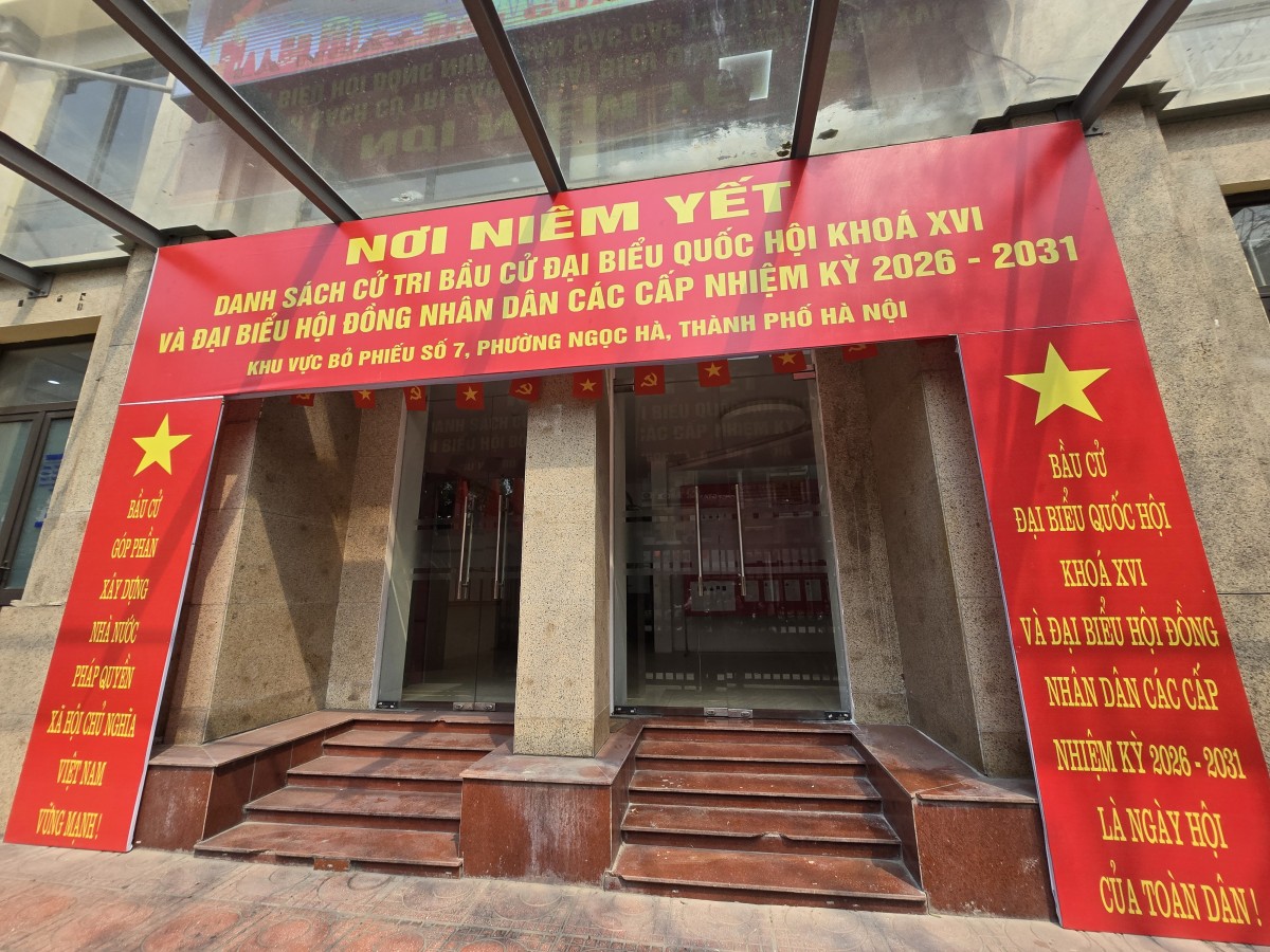 Hà Nội trang hoàng rực rỡ trước ngày hội lớn của toàn dân 15/3