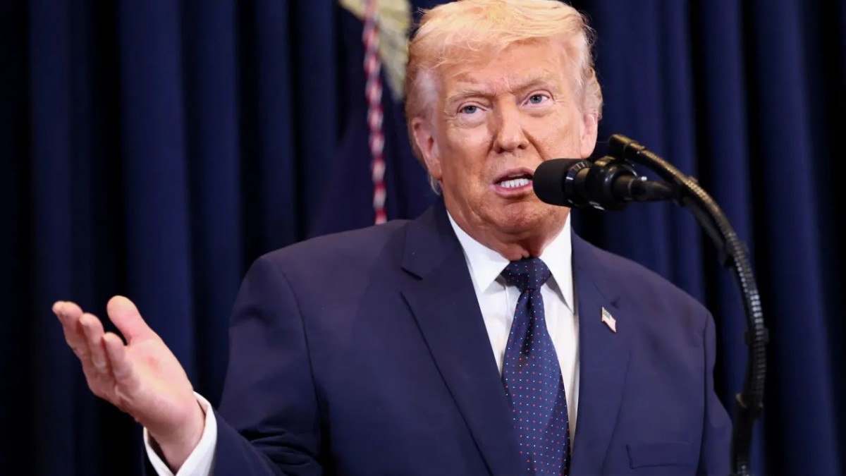 Trump tuyên bố Mỹ sẽ xây nhà máy lọc dầu đầu tiên sau 50 năm với khoản đầu tư 300 tỷ USD