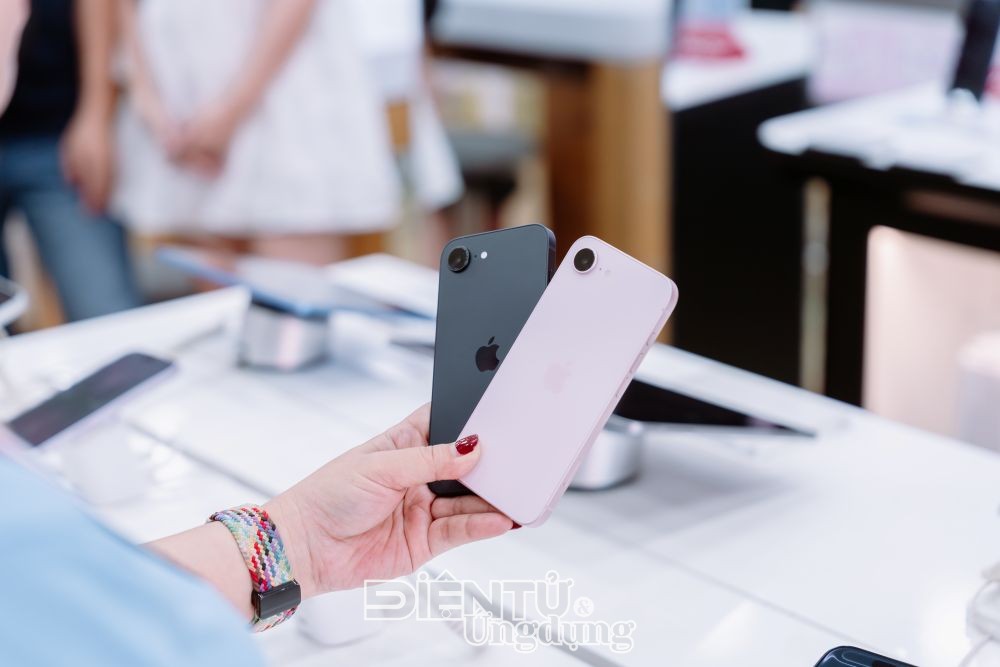 Di Động Việt mở bán iPhone 17e, giá cuối chỉ từ 14,39 triệu đồng