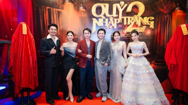 Dàn sao Việt hội tụ tại thảm đỏ ra mắt phim kinh dị 