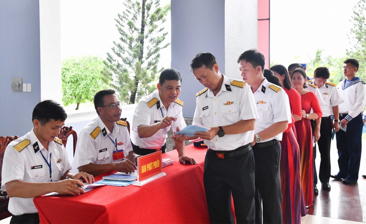 Bầu cử sớm trên các đảo tiền tiêu