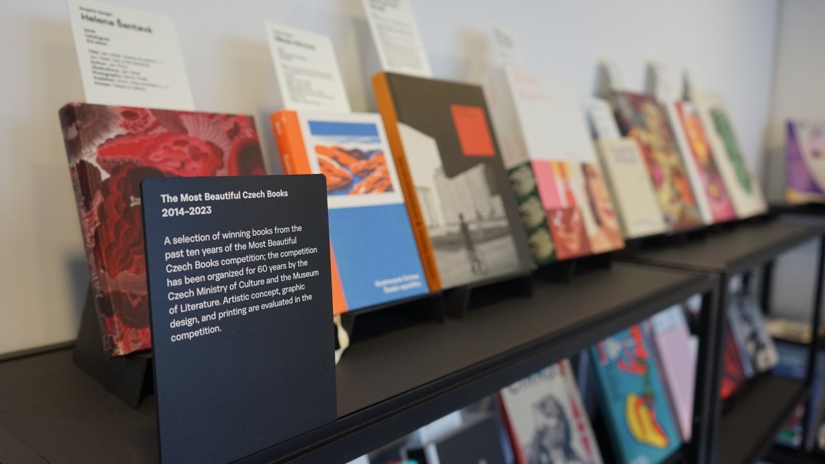 Triển lãm quốc tế ‘Bản sắc - Câu chuyện Thiết kế Đồ họa Séc