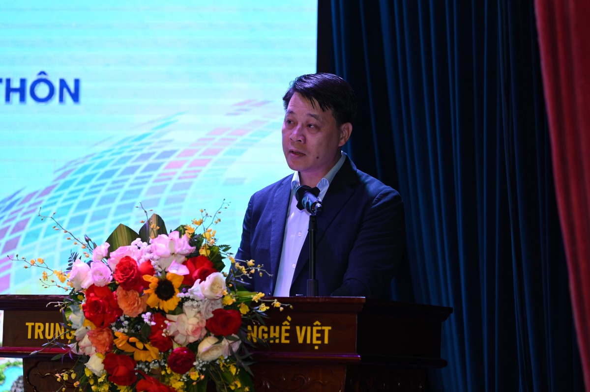 Đưa Bát Tràng trở thành biểu tượng du lịch làng nghề của Việt Nam Đưa Bát Tràng trở thành biểu tượng du lịch làng nghề của Việt Nam