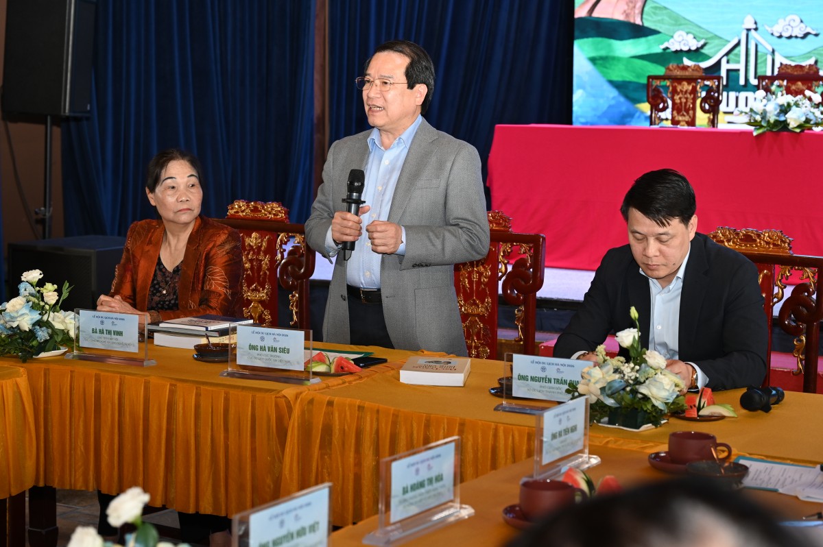 Đưa Bát Tràng trở thành biểu tượng du lịch làng nghề của Việt Nam Đưa Bát Tràng trở thành biểu tượng du lịch làng nghề của Việt Nam