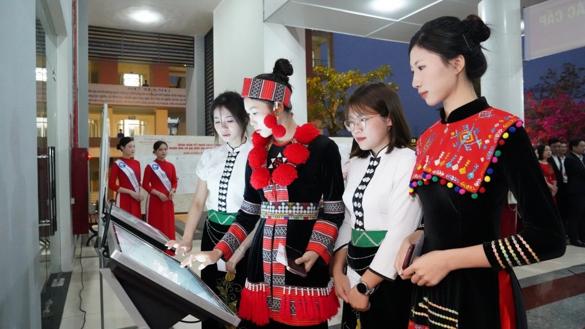 Ứng dụng công nghệ tạo dấu ấn trong ngày bầu cử tại Thái Nguyên