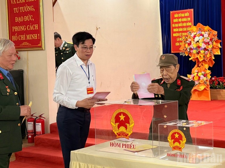 Lào Cai đạt 100% cử tri đi bầu