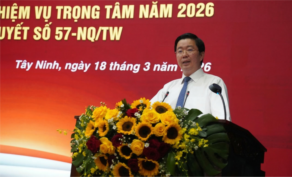 Thứ trưởng Bộ Khoa học và Công nghệ Bùi Hoàng Phương phát biểu tại hội nghị