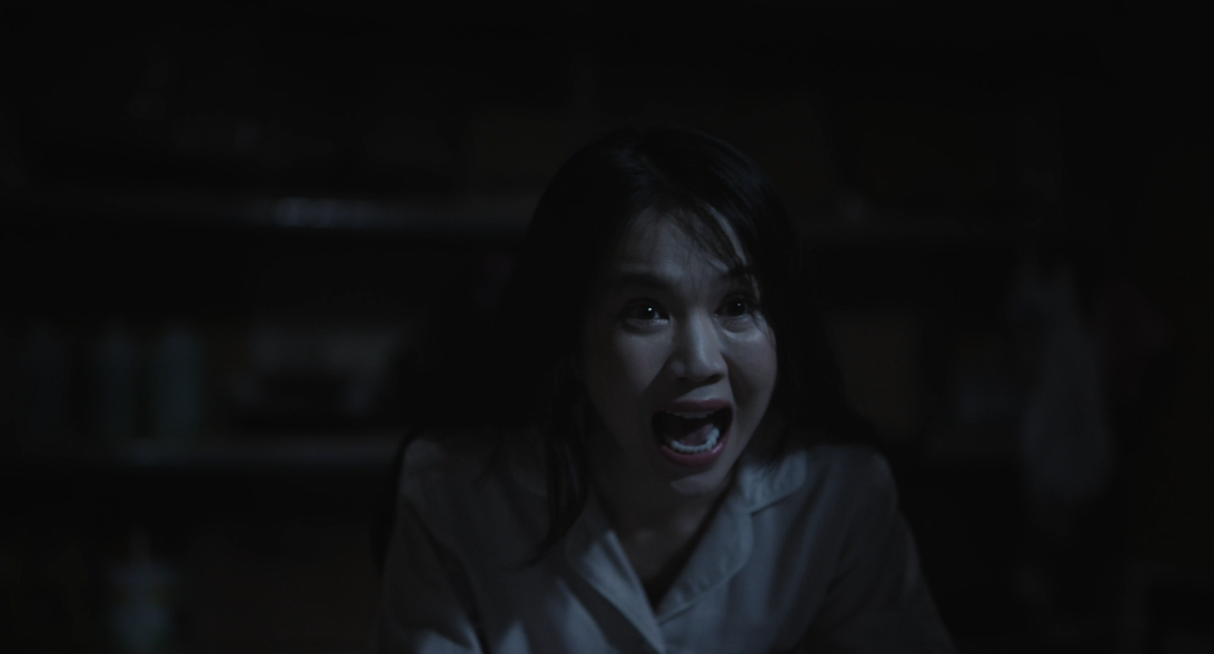 Ngọc Trinh ‘lột xác’ trong phim kinh dị Thẩm mỹ viện âm phủ’