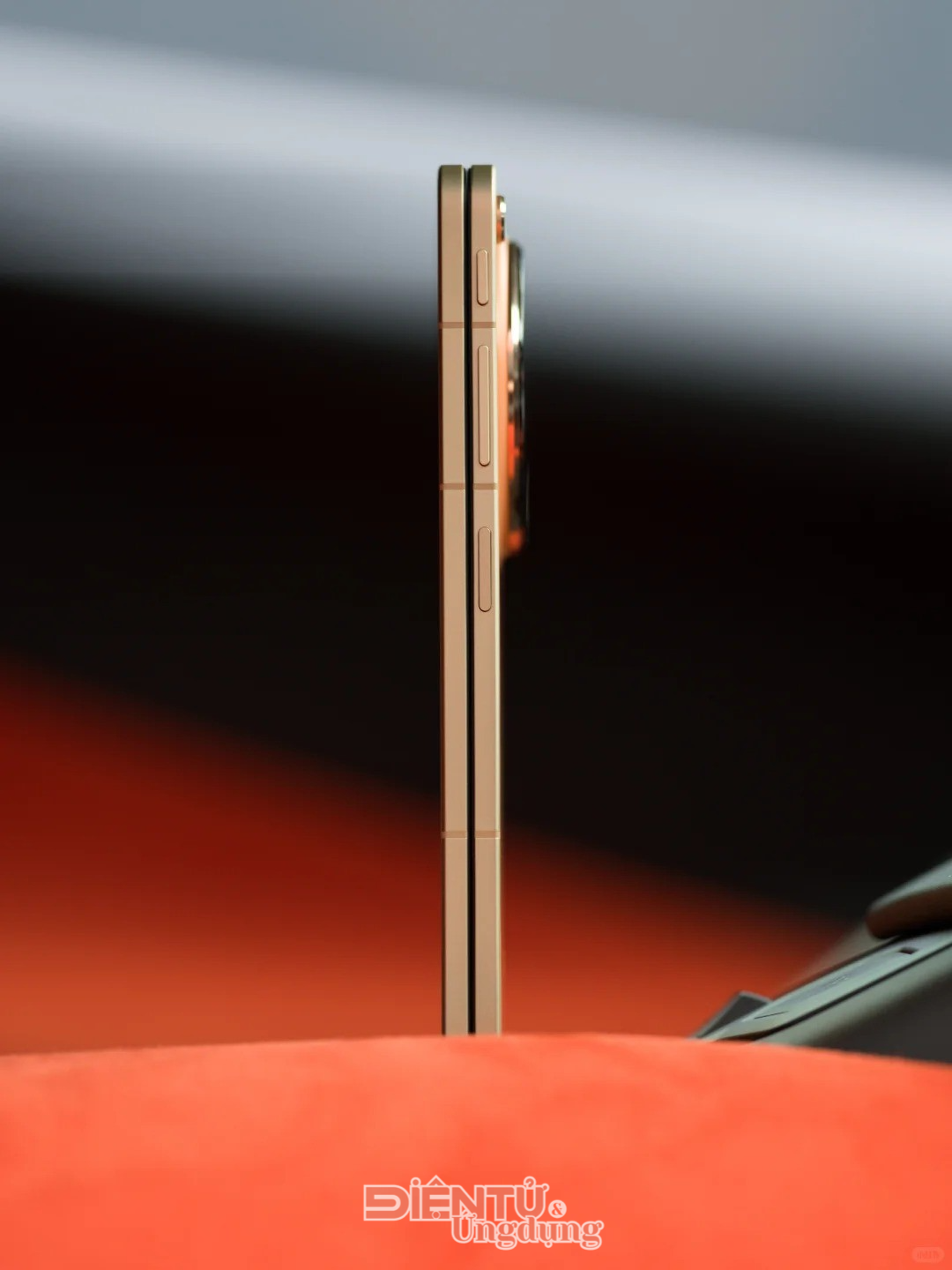 OPPO Find N6: Flagship gập đột phá với nếp gấp vô hình, tích hợp AI Magic Pen