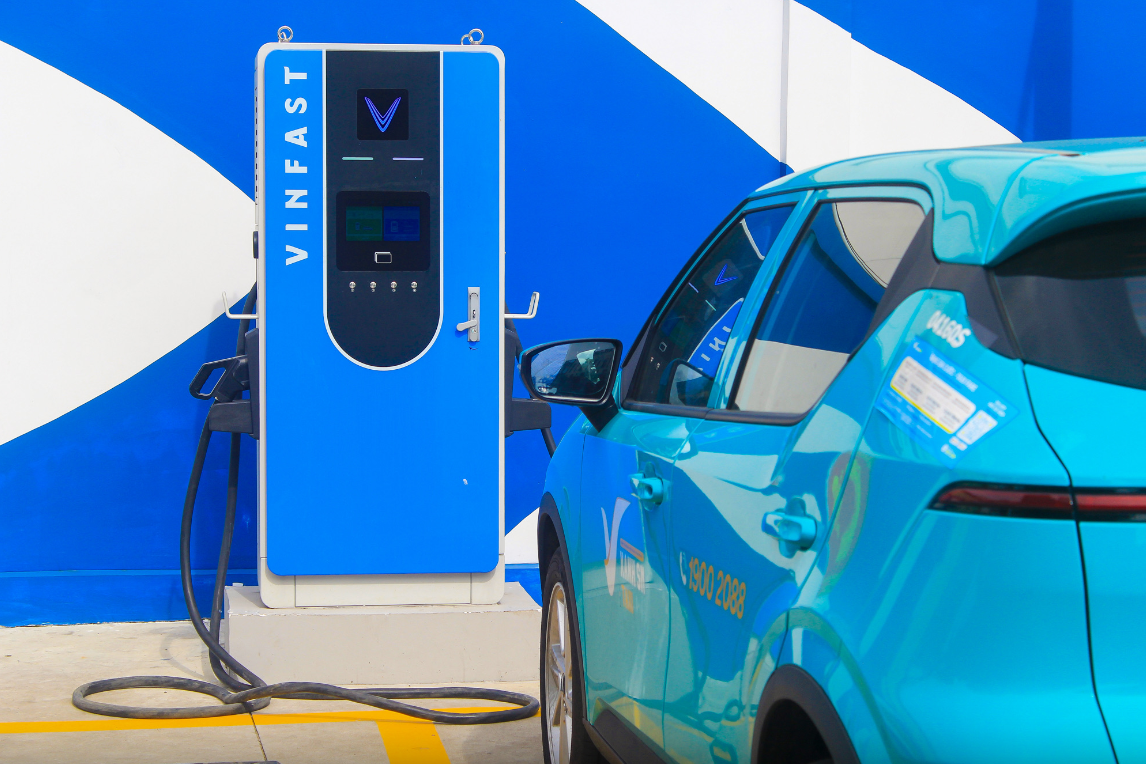 V-Green sẽ xây dựng 99 siêu trạm sạc, phân bố dọc các tuyến quốc lộ và tỉnh lộ trọng điểm tại 34 tỉnh. Ảnh: Vinfast.