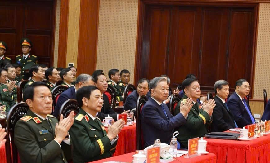 Tổng Bí thư Tô Lâm cùng các đồng chí lãnh đạo Đảng và nhà nước tham dự lễ kỷ niệm Tổng Bí thư Tô Lâm cùng các đồng chí lãnh đạo Đảng và nhà nước tham dự lễ kỷ niệm