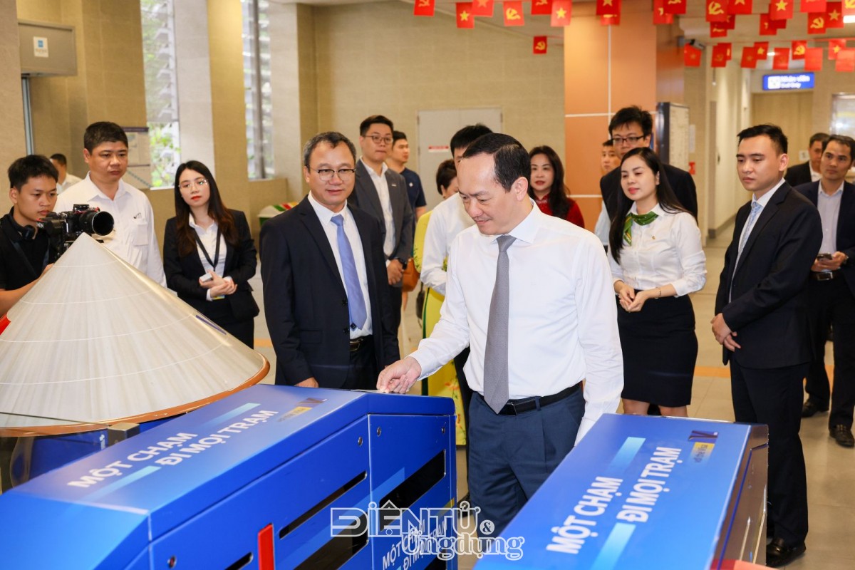 Visa và Hanoi Metro mở rộng triển khai thanh toán thẻ không tiếp xúc