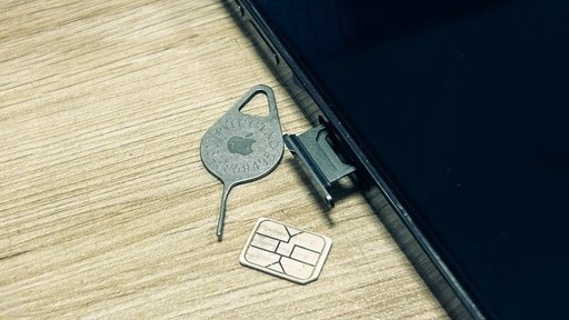 Khóa SIM để chặn nguy cơ mất tiền trong tài khoản