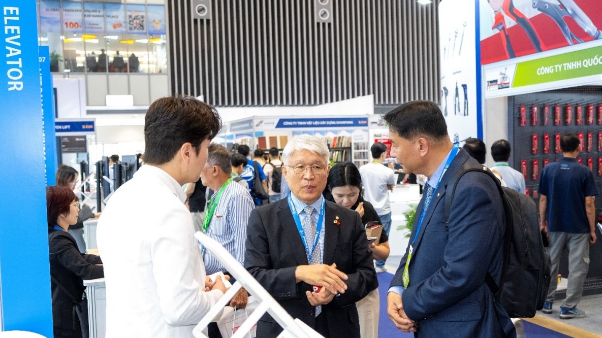 Nghệ thuật sơn mài bước vào thiết kế thang máy tại Vietnam Elevator Expo 2026