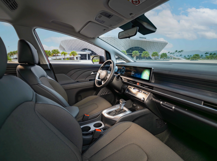 Thiết kế cụm màn hình kép 10,25 inch dạng liền khối của Hyundai Stargazer 2026. Ảnh: Huyndai Thành Công