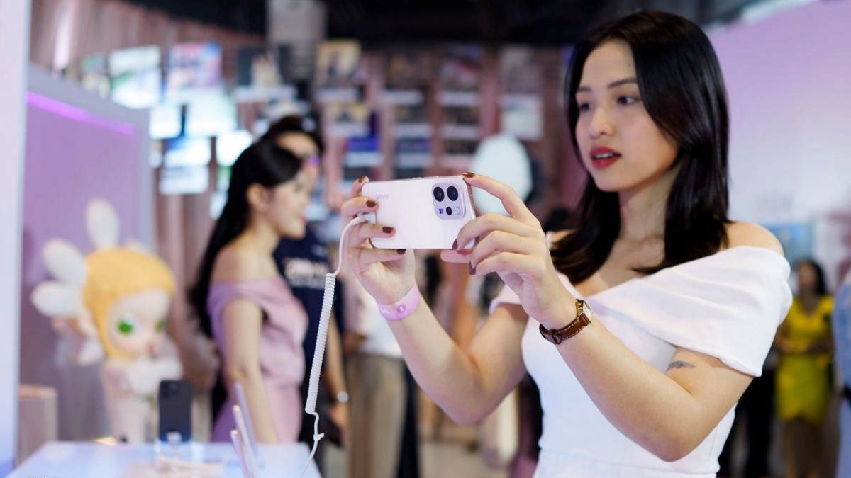 vivo trình làng bộ đôi smartphone mới V70 và V70 FE