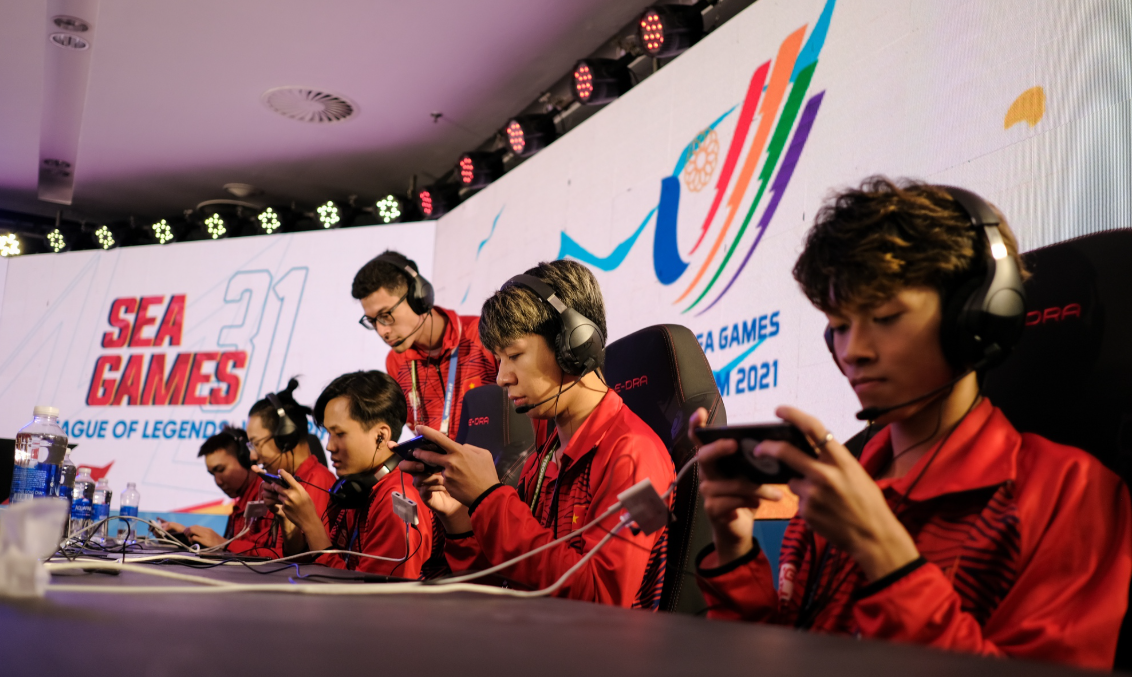 Xu hướng “quốc gia hóa” của Esports Việt Nam dần được hình thành