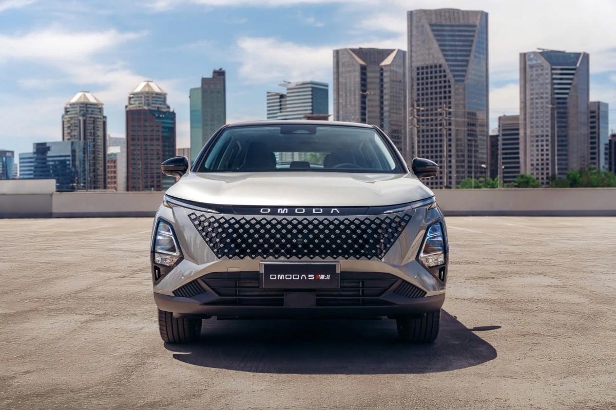 Omoda C5 SHS-H có thể di chuyển hơn 1.000 km mỗi lần nạp đầy nhiên liệu. Ảnh: OMODA & JAECOO HỒ CHÍ MINH