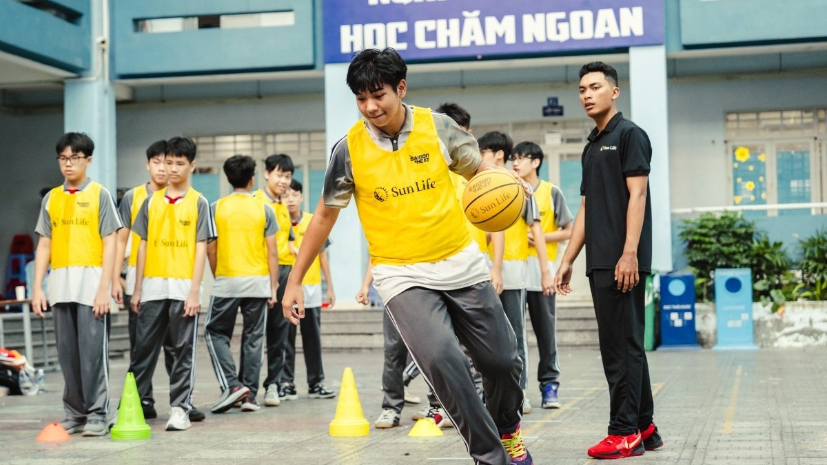 Sun Life tiếp tục đồng hành cùng thế hệ trẻ qua Hoops + Health 2026