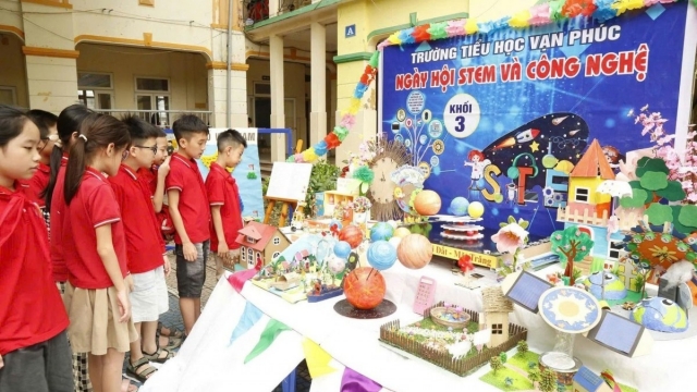 Trường Tiểu học Vạn Phúc đẩy mạnh giáo dục STEM qua ngày hội công nghệ
