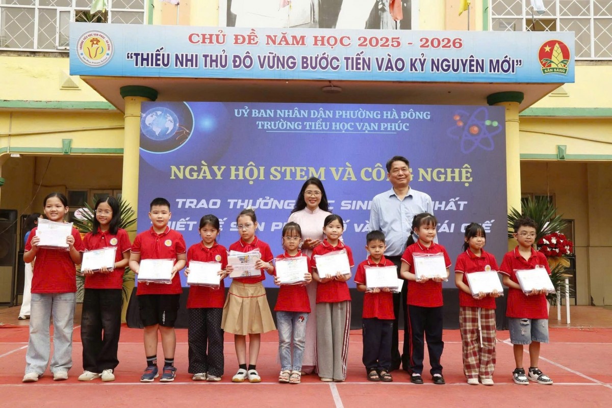 Trường Tiểu học Vạn Phúc đẩy mạnh giáo dục STEM qua ngày hội công nghệ