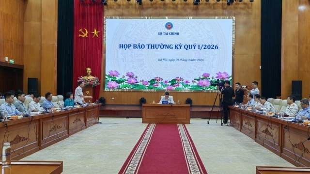 Nhà trường có trách nhiệm cung cấp hóa đơn tiền học cho phụ huynh học sinh để khấu trừ thuế TNCN