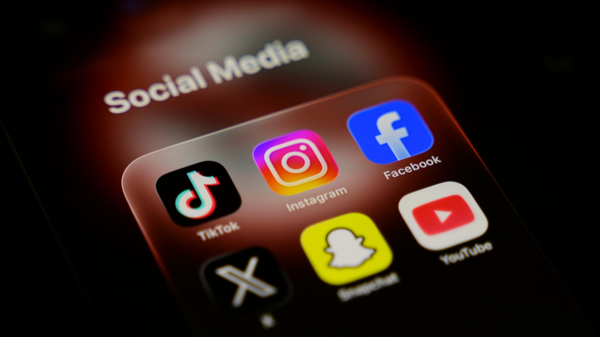 Hy Lạp dự kiến cấm trẻ dưới 15 tuổi sử dụng mạng xã hội từ năm 2027