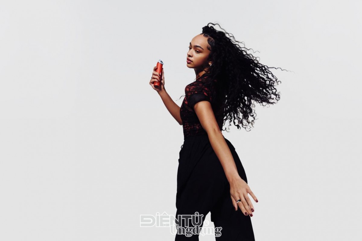 Dyson ra mắt HushJet™ Mini Cool Fan