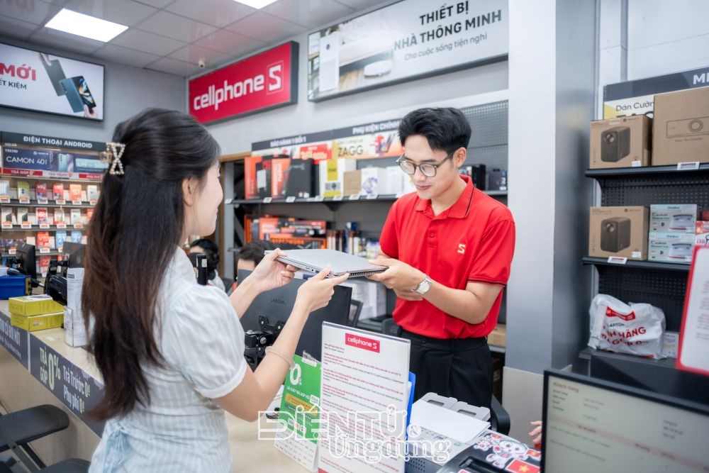 CellphoneS mở bán MacBook Neo, giá chỉ từ 16 triệu đồng CellphoneS mở bán MacBook Neo, giá chỉ từ 16 triệu đồng