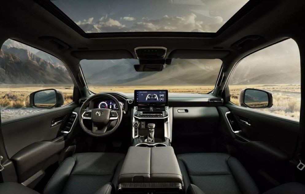 Toyota Land Cruiser LC300 Hybrid nhận đặt cọc tại thị trường Việt Nam