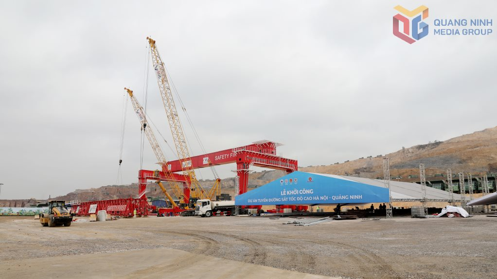 Lễ khởi công tuyến đường sắt tốc độ cao Hà Nội – Quảng Ninh. Ảnh: Báo Quảng Ninh