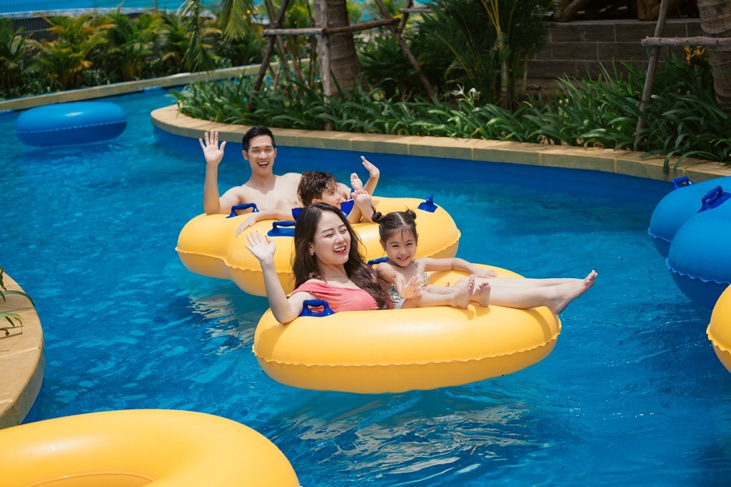 Khám phá Xứ sở Pony đầy sắc màu tại Công viên Thiên đường Bảo Sơn dịp nghỉ lễ