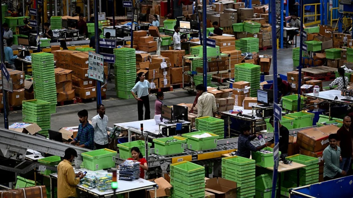 Các thị trấn nhỏ trở thành động lực mới của thương mại điện tử Ấn Độ, Amazon Và Walmart tăng tốc cuộc đua Các thị trấn nhỏ trở thành động lực mới của thương mại điện tử Ấn Độ, Amazon Và Walmart tăng tốc cuộc đua