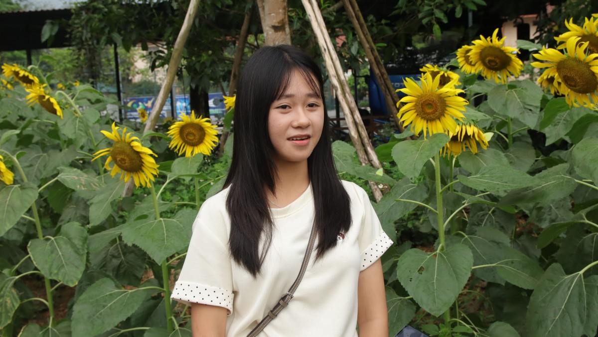 Mặc mưa lớn, hàng nghìn du khách vẫn nô nức trẩy hội Giỗ Tổ  Hùng Vương 2026