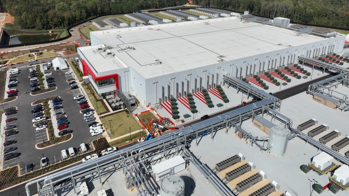 Microsoft chính thức vận hành siêu trung tâm dữ liệu AI mạnh nhất thế giới