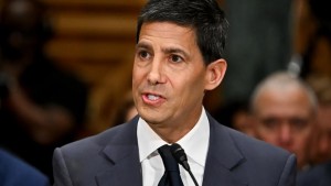 Phiên điều trần của Kevin Warsh hé lộ tranh cãi về độc lập Fed