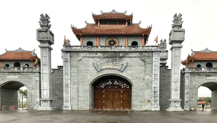 Trung tâm Khu Di tích Lịch sử Đền Hùng