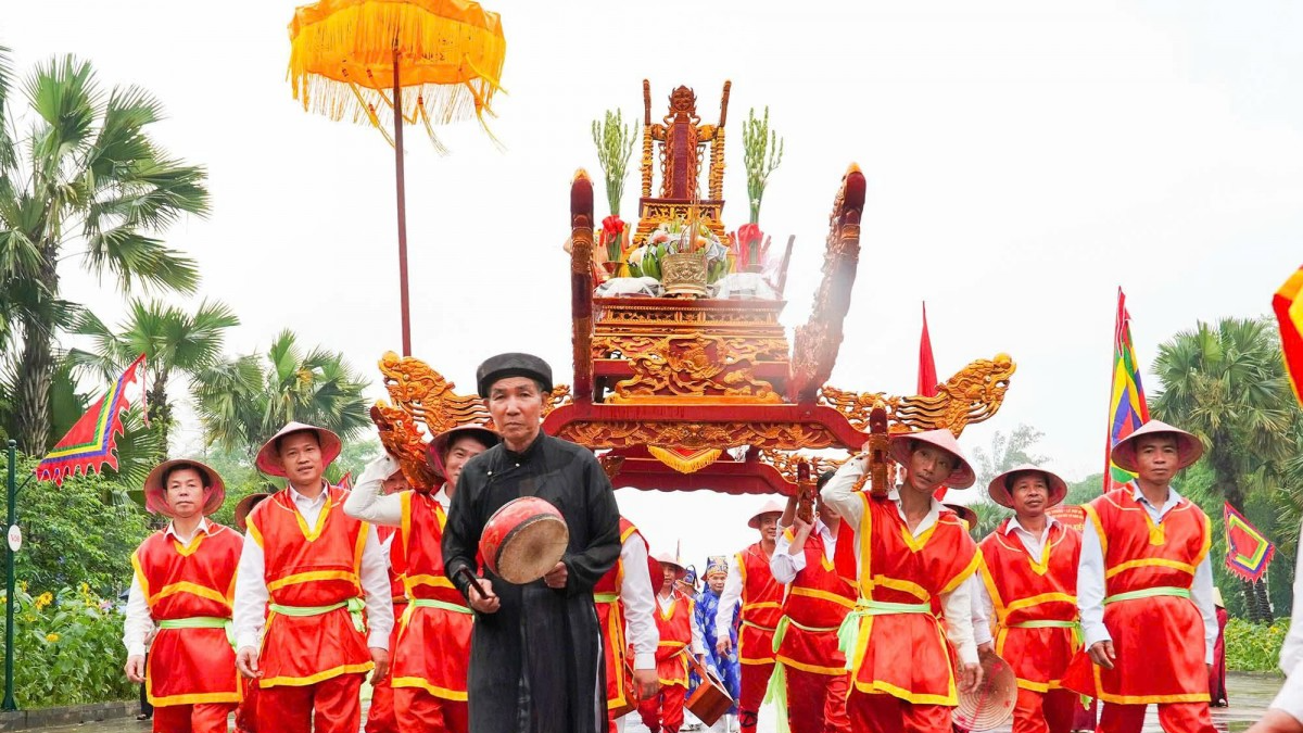 Lễ rước kiệu là một trong những nghi thức tiêu biểu trong dịp Giỗ Tổ Hùng Vương