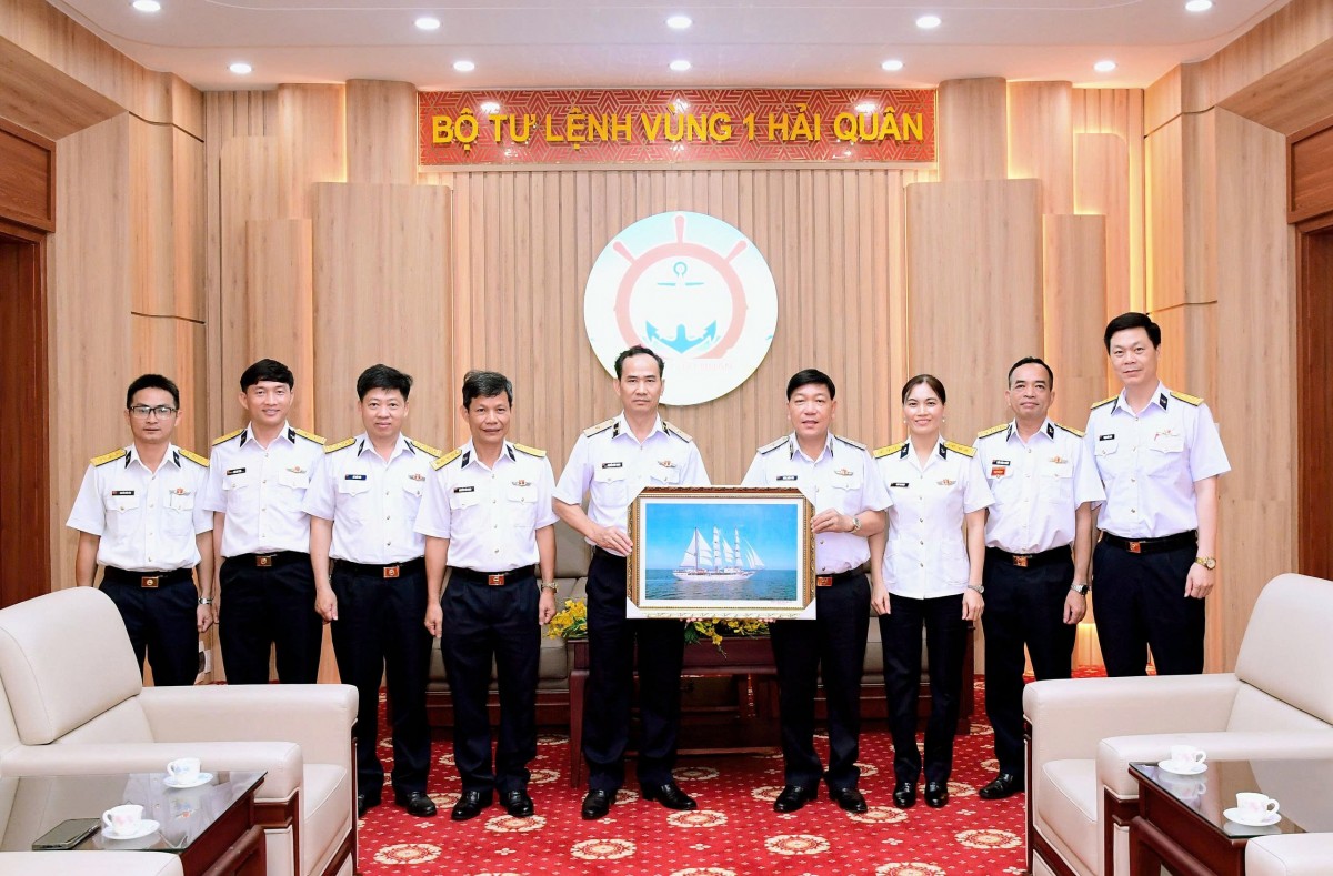 Học viện Hải quân đẩy mạnh nghiên cứu, khảo sát thực tế phục vụ nhiệm vụ nghiên cứu khoa học