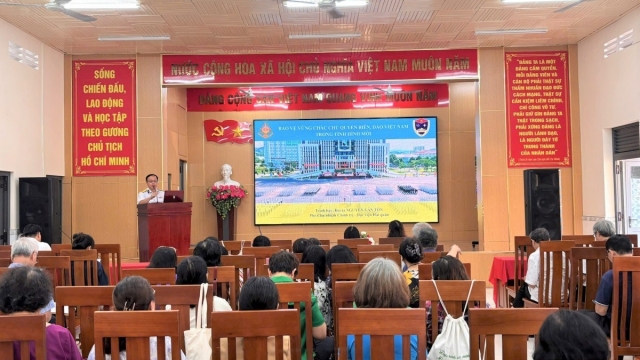 Học viện Hải quân đẩy mạnh tuyên truyền biển, đảo tại Khánh Hòa
