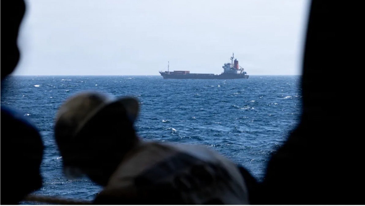 Eo biển Hormuz tê liệt khiến kế hoạch can thiệp của Mỹ không phát huy hiệu quả
