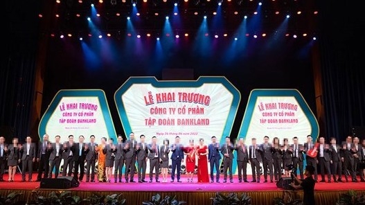 Rủi ro đầu tư số lộ rõ qua vụ phát hành cổ phiếu ảo Bankland