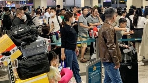 Nợ 1 triệu đồng tiền thuế có thể bị cấm xuất cảnh: Hợp lý hay bất cập?