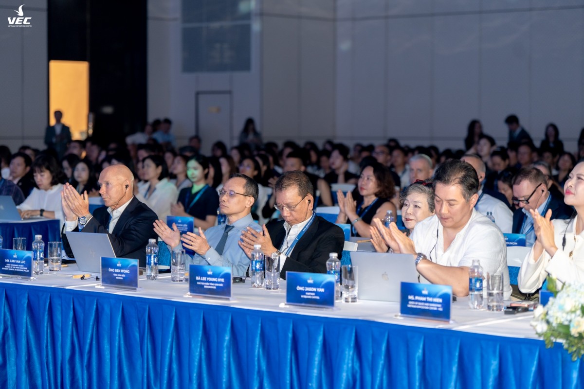 Kiến tạo kỷ nguyên mới cho công nghiệp văn hóa và kinh tế thể thao